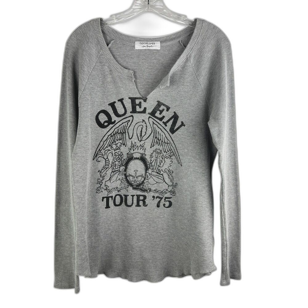 Daydreamer Queen Tour ’75 Graphic Thermal Top | Waffle Knit Long Sleeve Small